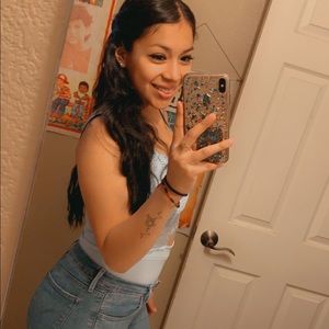 Meet your Posher, Jennie